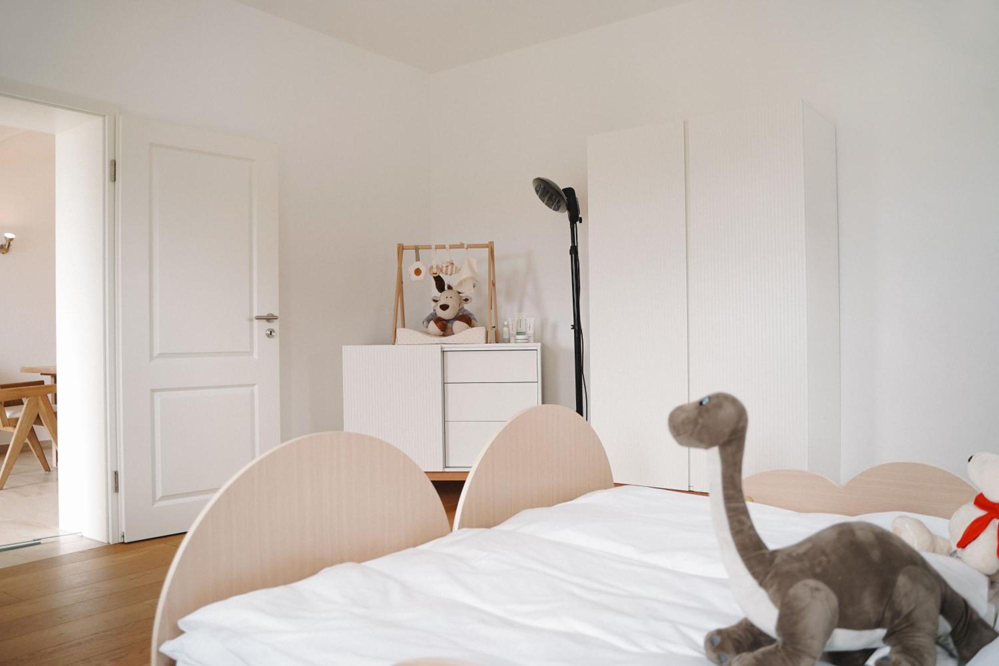 Black Horse Family - Barrierearm - Pfotenglueck - Familienzeit By Loewenherz Homes Stephanskirchen